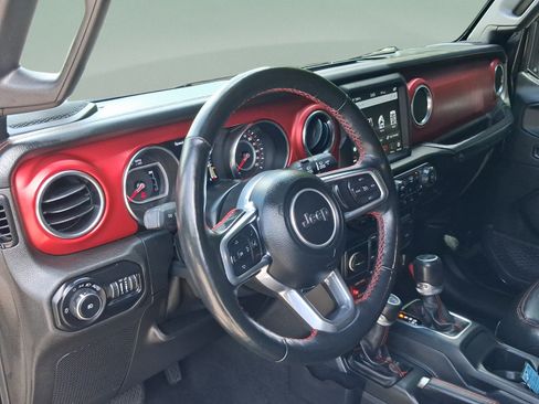 Used 2021 Jeep Wrangler Unlimited Rubicon AWD/4WD image 30