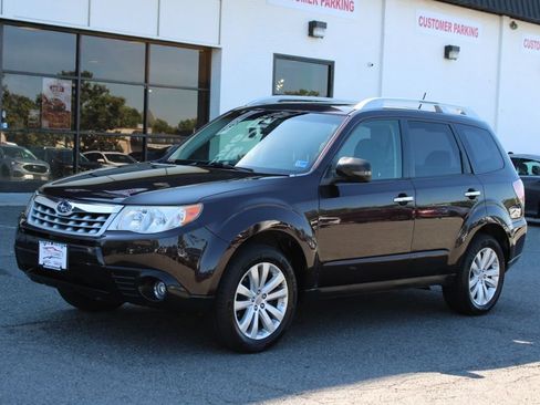 Used 2013 Subaru Forester 2.5X Touring AWD/4WD image 2