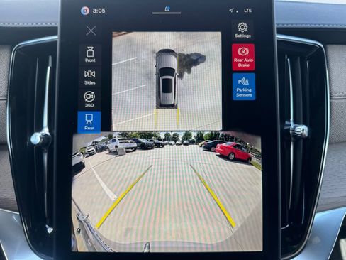 New 2026 Volvo XC90 T8 Plus w/ Protection Package Premier AWD/4WD image 19