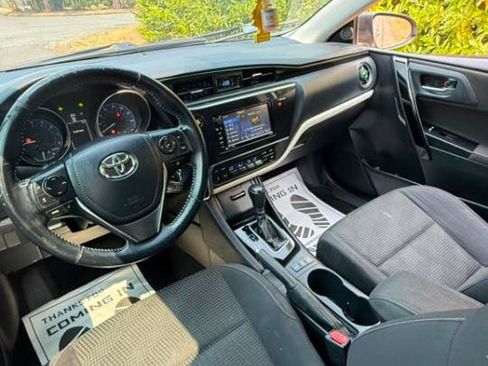 Used 2017 Toyota Corolla iM FWD image 11