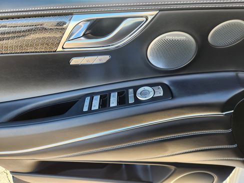 Used 2025 Genesis GV80 3.5T e-SC image 18