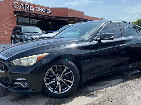 Used 2017 INFINITI Q50 Signature Edition w/ Cargo Package (L95) image 1