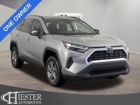 Used 2023 Toyota RAV4 LE AWD/4WD image 1