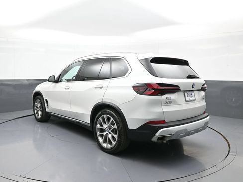 Used 2024 BMW X5 xDrive40i w/ Premium Package AWD/4WD image 8