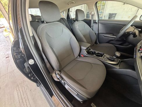 Used 2026 Kia K4 FWD image 36
