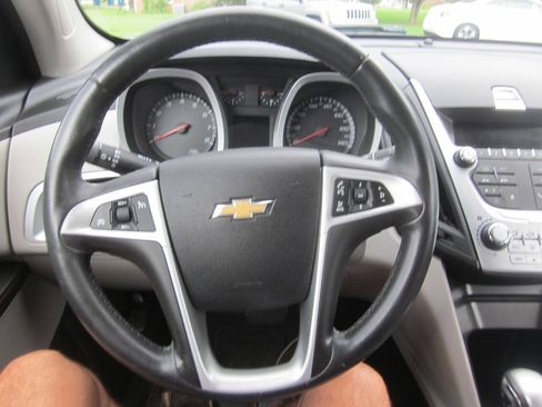 Used 2011 Chevrolet Equinox LT w/ Driver Convenience Package FWD image 12