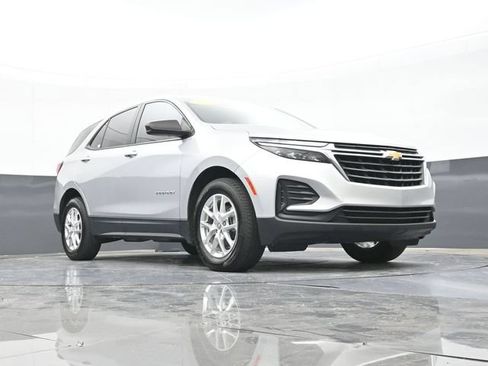 Used 2022 Chevrolet Equinox LS FWD image 53