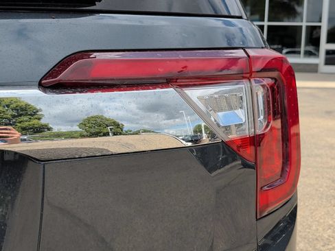 Used 2020 GMC Acadia SLT w/ LPO, Floor Liner Package AWD/4WD image 43