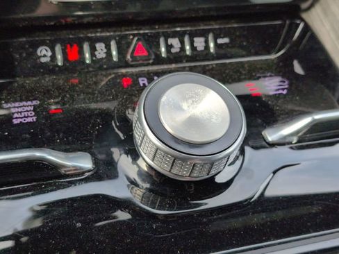 Used 2024 Jeep Wagoneer Series III image 31