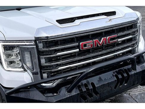 Used 2022 GMC Sierra 2500 SLT image 33