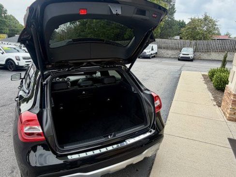 Used 2019 Mercedes-Benz GLA 250 4MATIC image 14