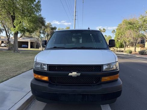 Used 2019 Chevrolet Express 2500 w/ Driver Convenience Package image 5