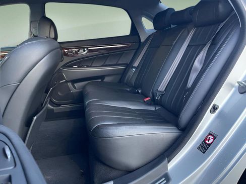 Used 2011 Hyundai Equus Signature image 16