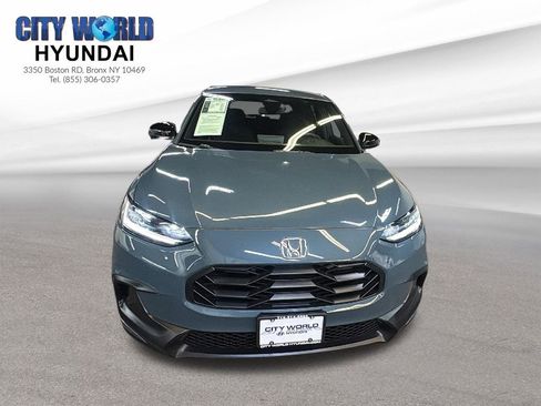 Used 2025 Honda HR-V Sport image 8