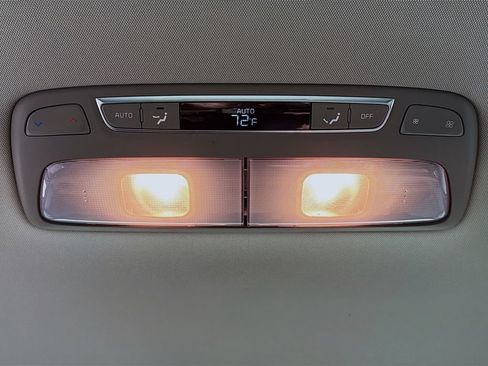 Used 2023 Kia Telluride S AWD/4WD image 26