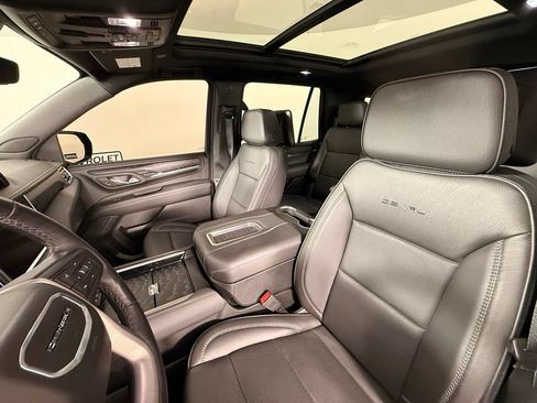 Used 2024 GMC Yukon Denali w/ Denali Reserve Package AWD/4WD image 52