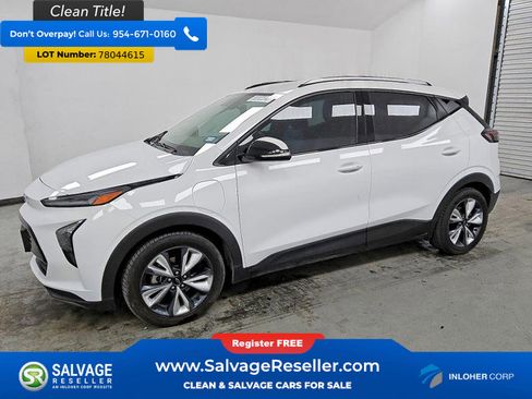 Used 2022 Chevrolet Bolt EUV LT w/ Convenience Package image 1