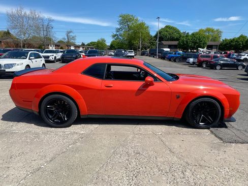 Used 2023 Dodge Challenger SRT Hellcat RWD image 9