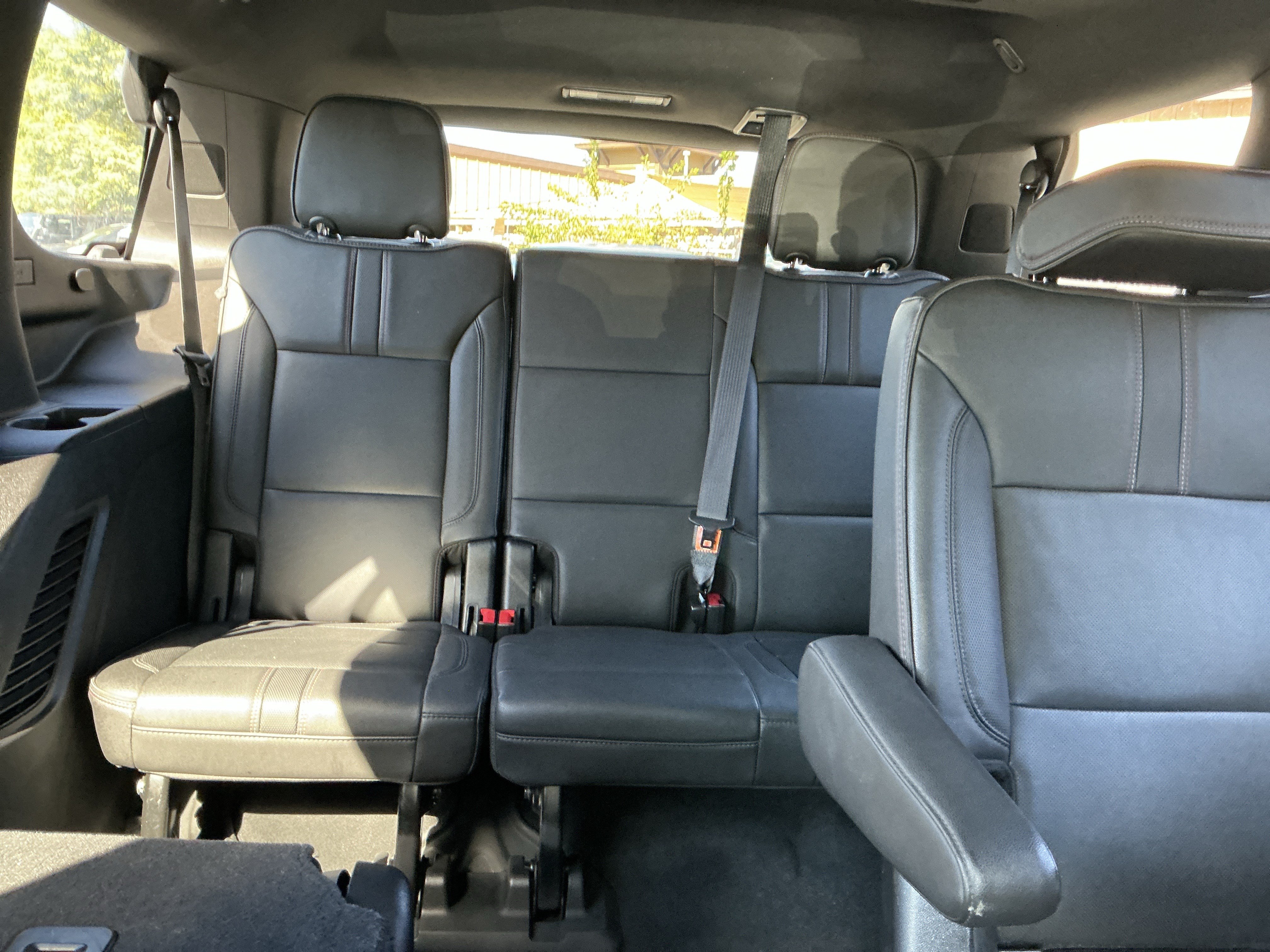 Used 2021 Chevrolet Tahoe RST w/ Luxury Package AWD/4WD image 26