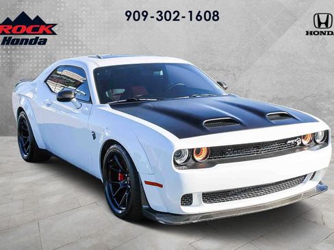 Used 2021 Dodge Challenger SRT Hellcat Redeye RWD image 3