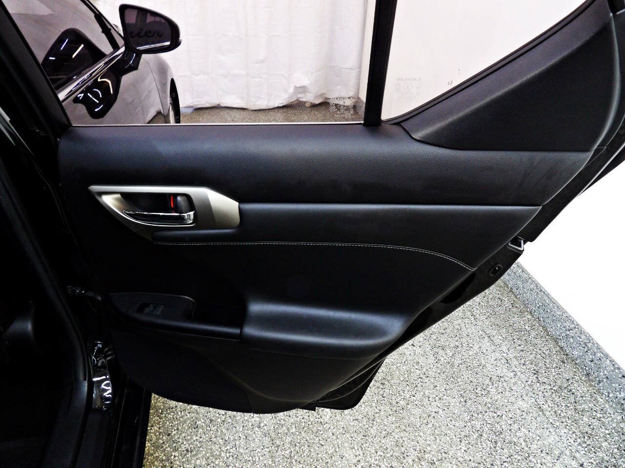 Used 2016 Lexus CT 200h w/ Accessory Package 2 FWD image 12