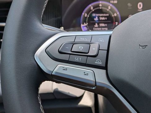 New 2026 Volkswagen Tiguan SE FWD image 26