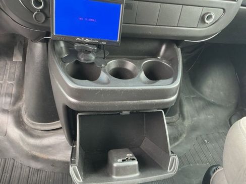 Used 2012 Chevrolet Express 1500 image 18