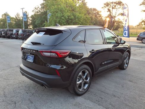 Certified 2025 Ford Escape ST-Line FWD image 3