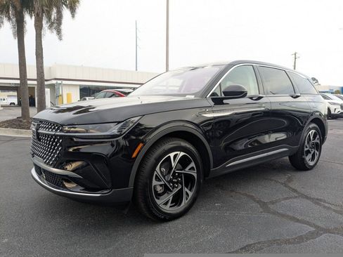 New 2026 Lincoln Nautilus Premier w/ Equipment Group 102A AWD/4WD image 8