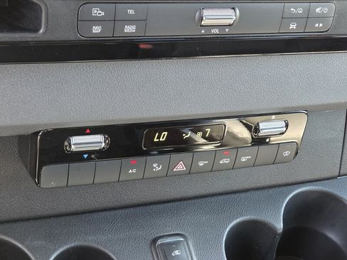 Used 2026 Mercedes-Benz Sprinter 2500 image 33
