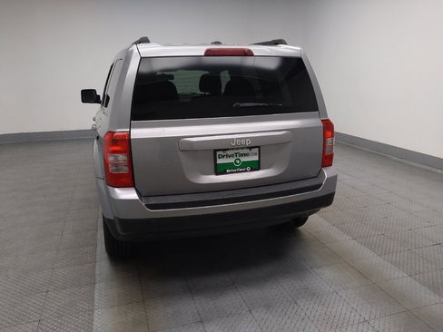 Used 2017 Jeep Patriot Sport w/ Power Value Group FWD image 7