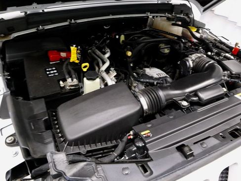 Used 2022 Jeep Wrangler Unlimited Sport AWD/4WD image 15