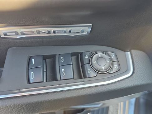Used 2024 GMC Sierra 1500 Denali w/ Denali Reserve Package AWD/4WD image 20