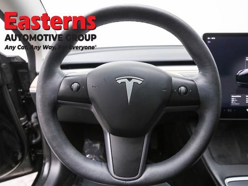 Used 2023 Tesla Model 3 Standard Range RWD image 10