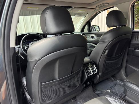Used 2022 Kia Sorento SX FWD image 33