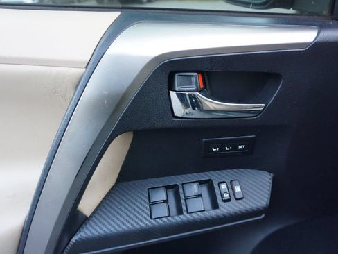 Used 2013 Toyota RAV4 Limited AWD/4WD image 3
