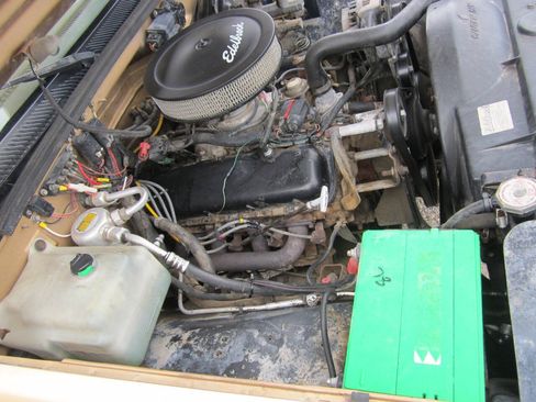 Used 1989 Chevrolet Silverado 3500 2WD Extended Cab image 15