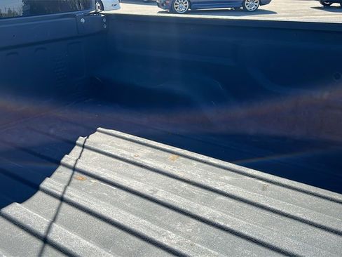 Used 2021 Jeep Gladiator Willys image 32