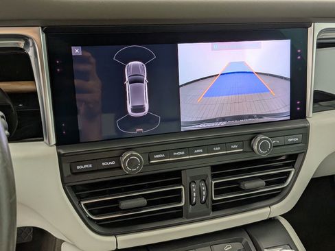 Certified 2020 Porsche Macan GTS AWD/4WD image 19