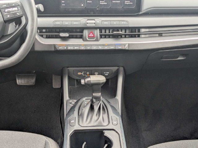 Used 2025 Kia K4 FWD image 18