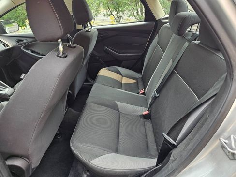 Used 2014 Ford Focus S FWD image 32
