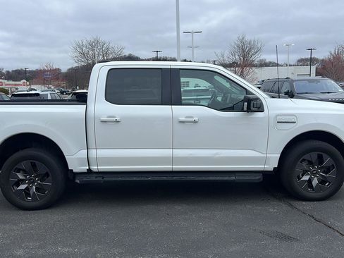 Used 2022 Ford F150 Lightning Lariat w/ Equipment Group 511A High image 5