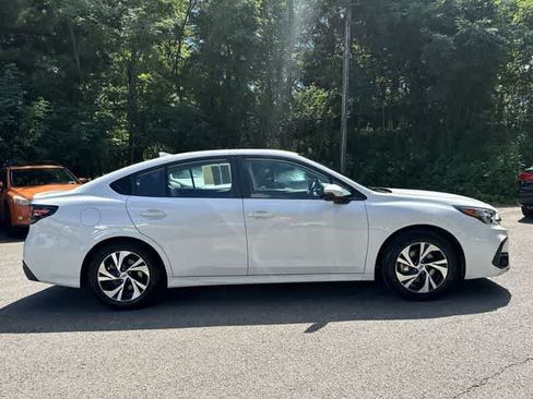 Used 2024 Subaru Legacy Premium AWD/4WD image 3