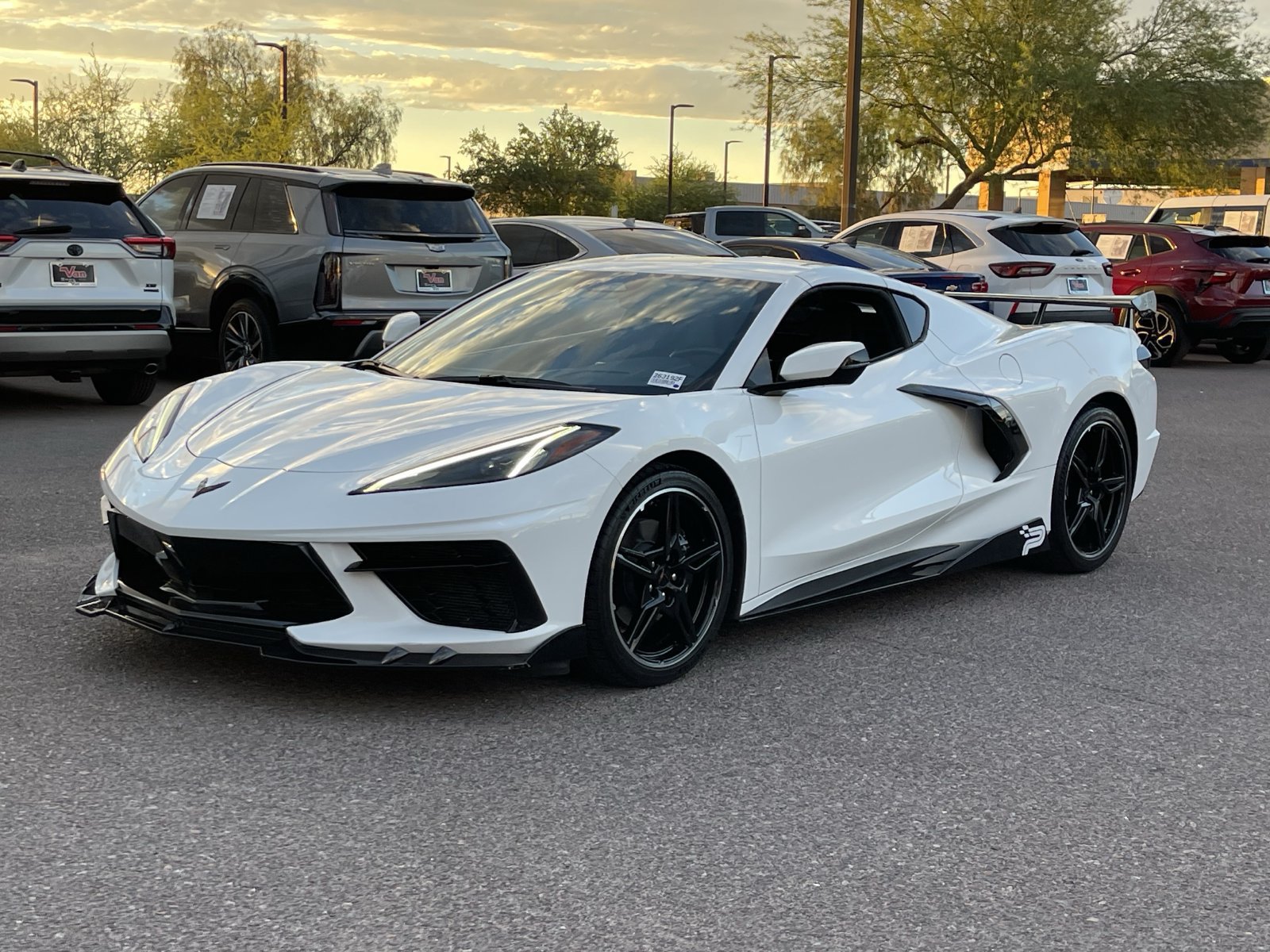 Used 2024 Chevrolet Corvette Stingray Coupe RWD image 2