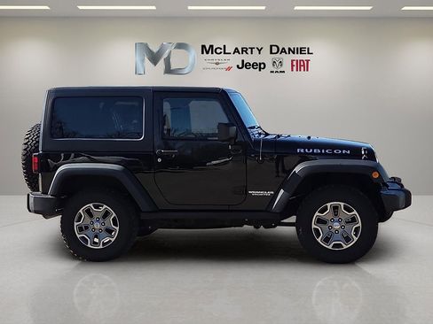 Used 2018 Jeep Wrangler Rubicon w/ Dual Top Group image 6