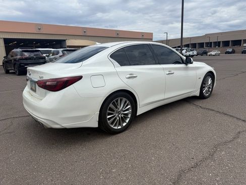 Used 2018 INFINITI Q50 Luxe w/ Cargo Package (L95) RWD image 5