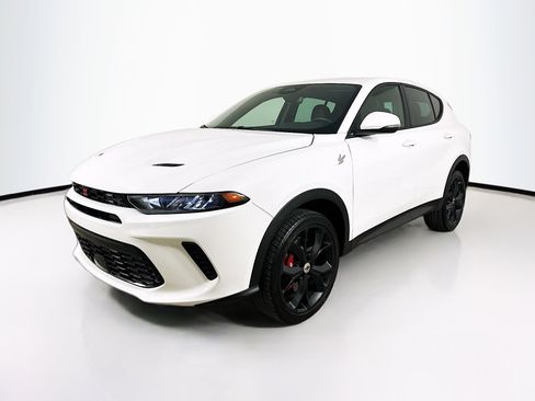 Used 2024 Dodge Hornet GT w/ Track Pack image 4