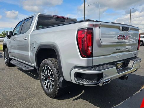 Used 2022 GMC Sierra 1500 AT4 w/ AT4 Premium Package AWD/4WD image 5