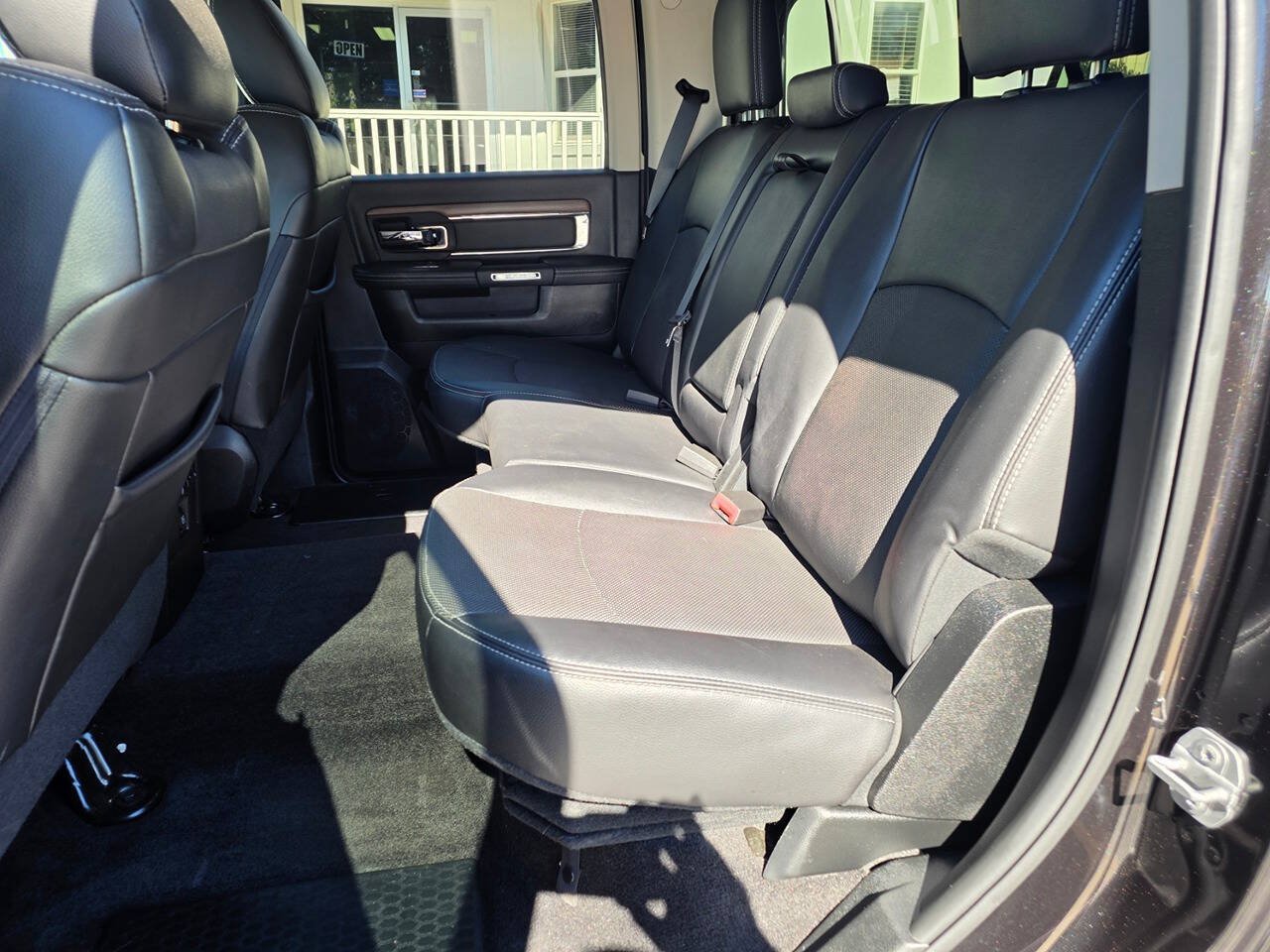 Used 2017 RAM 2500 Laramie w/ Sport Appearance Group AWD/4WD image 19