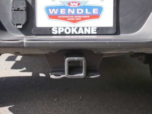 Used 2021 Jeep Gladiator Sport image 24